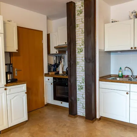 Mit Zwei Schlafzimmern Und Balkon By Interhome Apartament