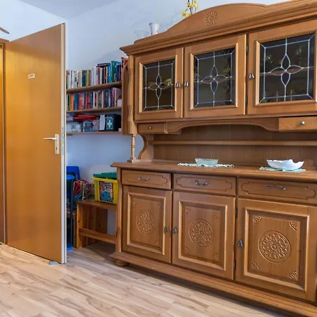 Mit Zwei Schlafzimmern Und Balkon By Interhome Διαμέρισμα Weißenstadt